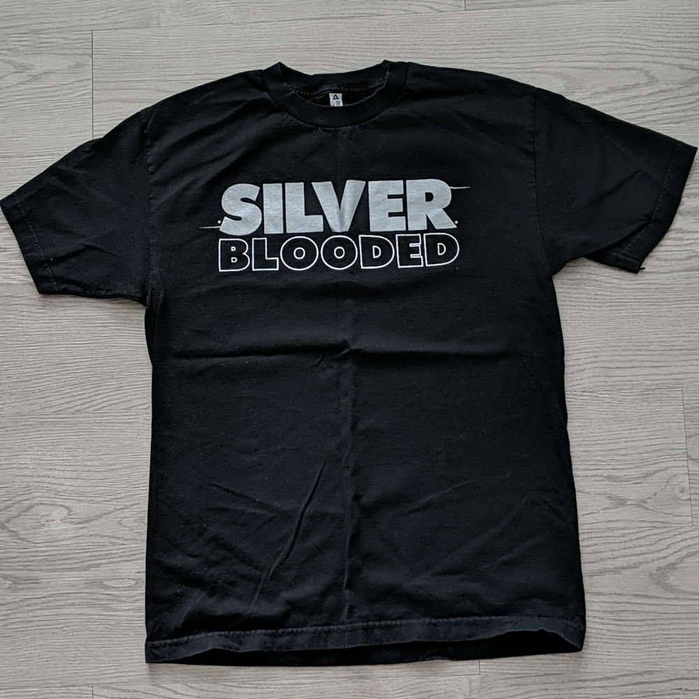 RARE Raiders Silver Blooded T-shirt NFL